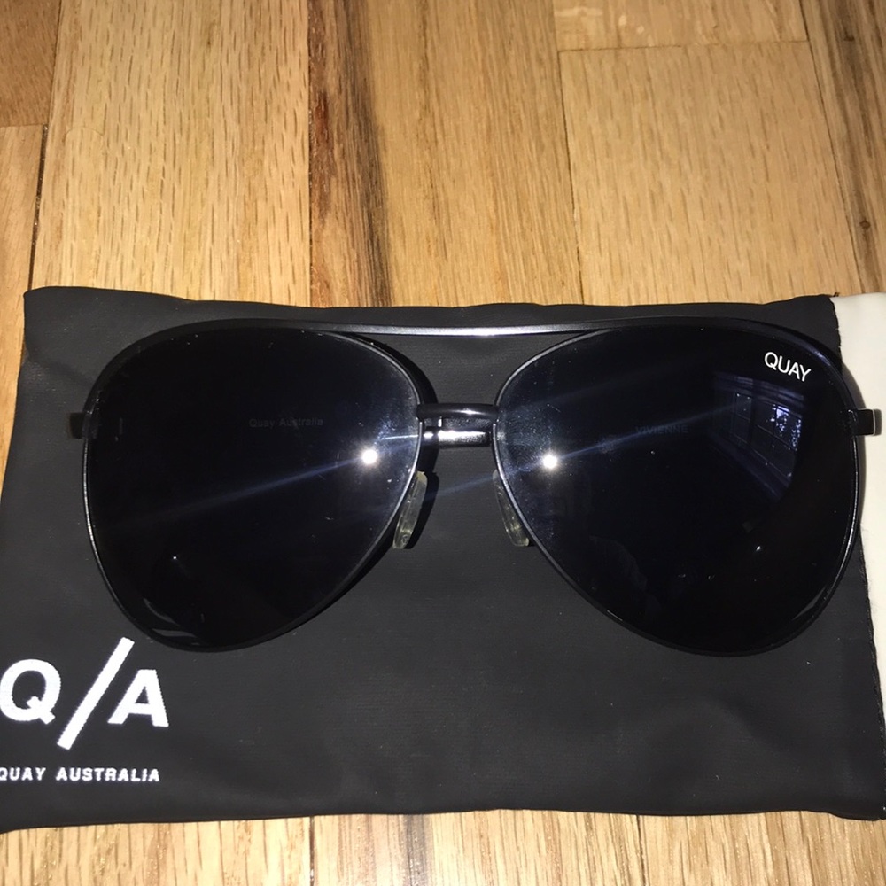 Quay Australia Vivienne Black Oversized Glasses